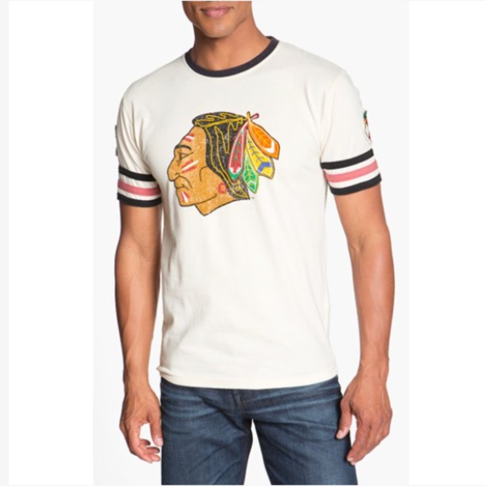 Red Jacket Blackhawks Griswold Remote Control' T-Shirt